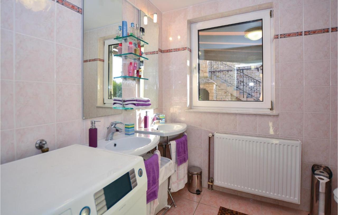 Lovely Home In Izola With Kitchen Malija 외부 사진